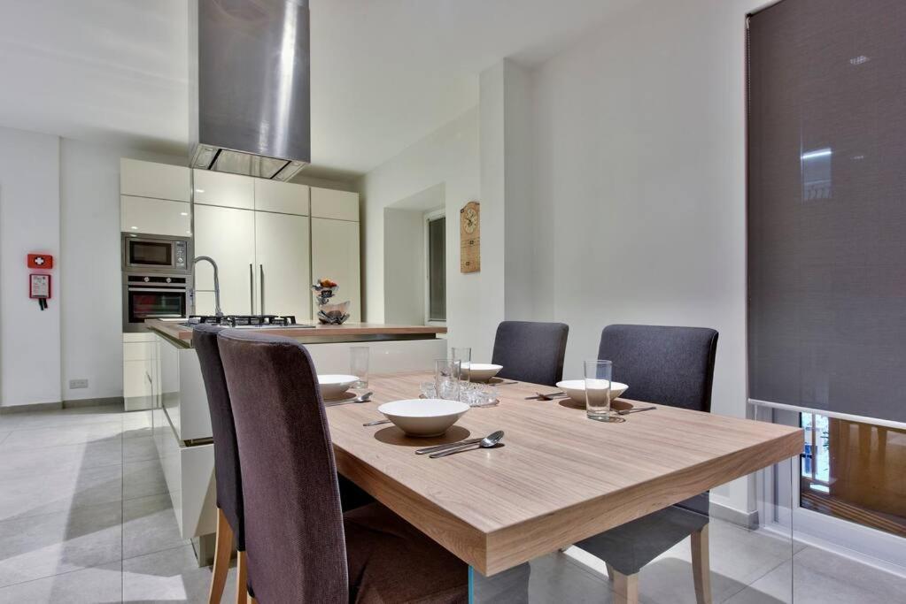 Modern 3 Bed & 2 Bth Apt Слима Экстерьер фото